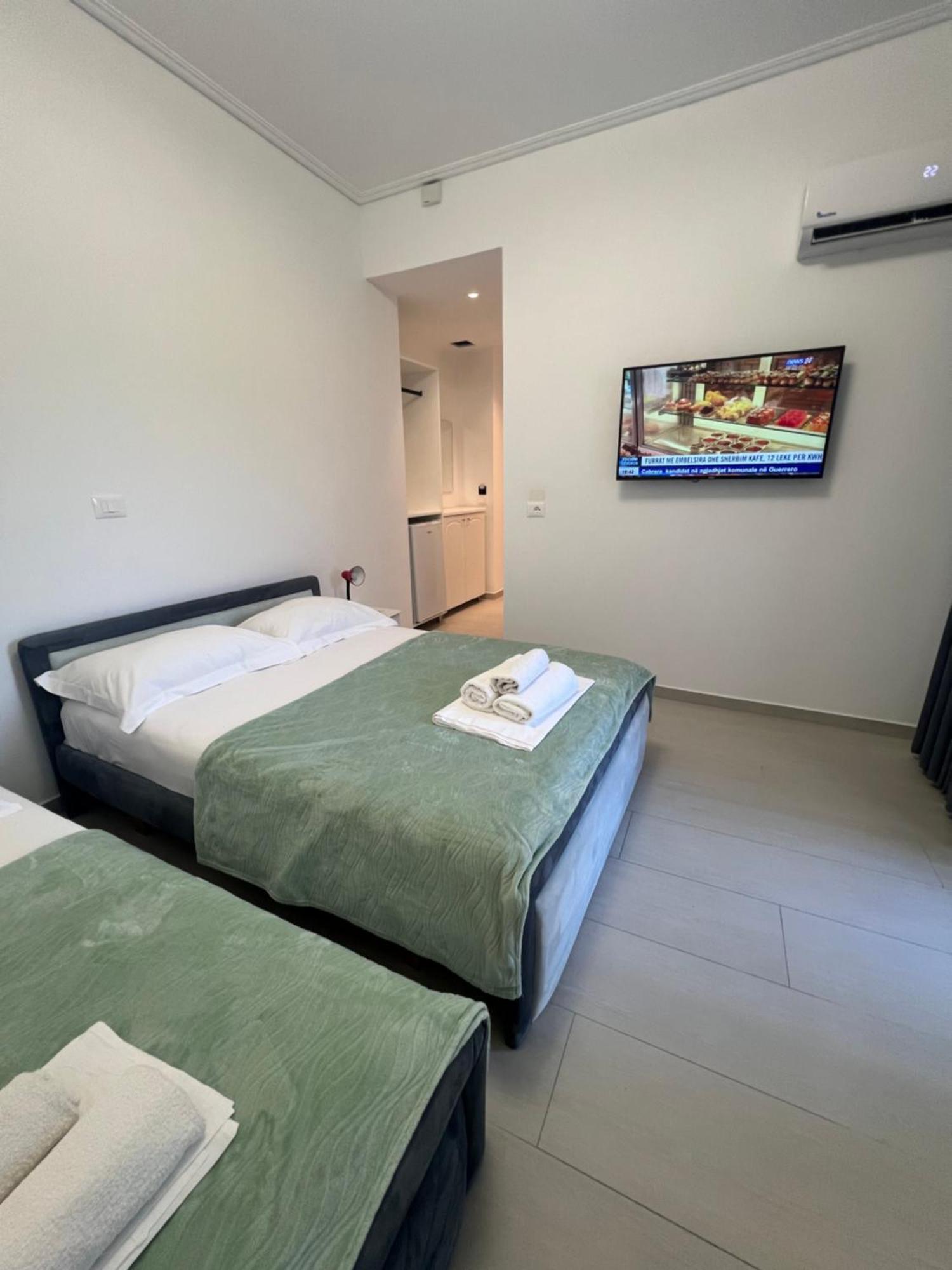 Hotel Vip Bujari Ksamil Ngoại thất bức ảnh