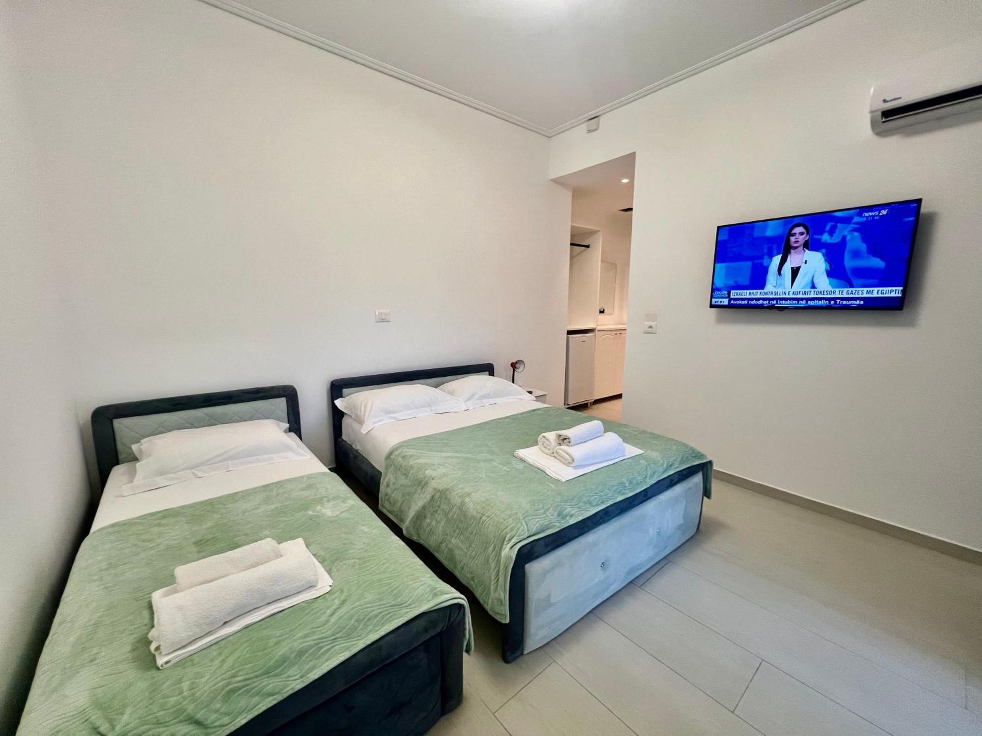 Hotel Vip Bujari Ksamil Ngoại thất bức ảnh